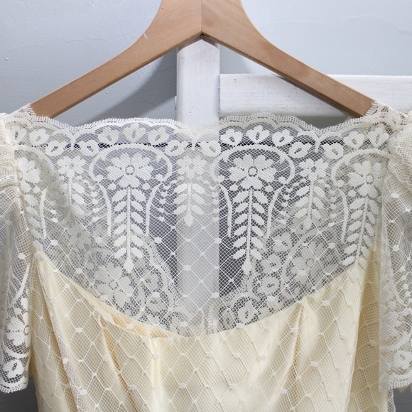 Elegant Cream Lace Dress - Picture 8 of 15